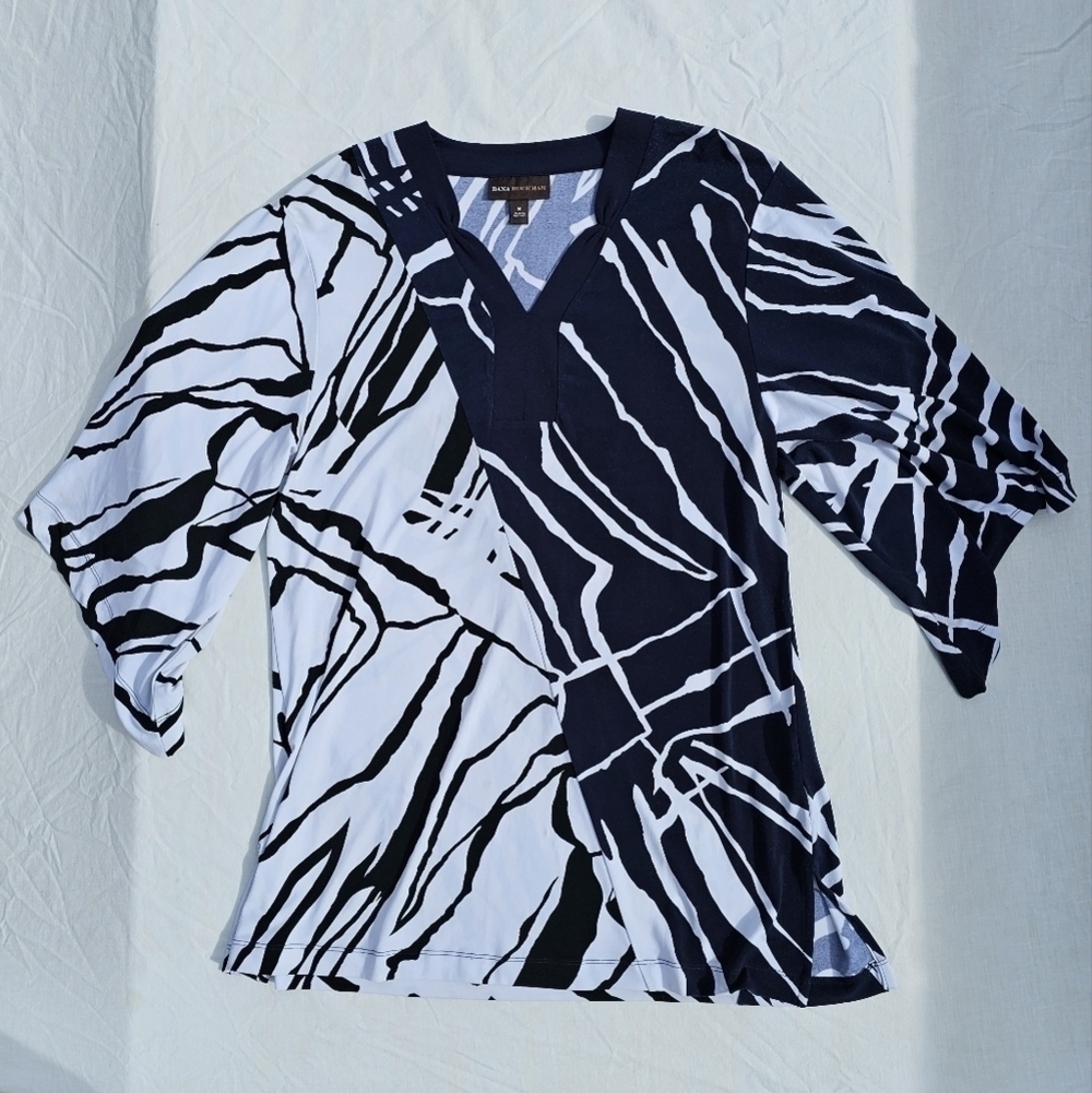 Dana Buchman Blue and white Tunic Style Top Size medium